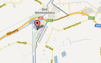 Op dit kaartje van Google wordt de exacte locatie van de plek waar Houwingaham heeft gelegen aangegeven. Let op op de naam van de weg daaronder (Hamdijk) en de lijn die de grens aangegeven tussen Nederland en Duitsland.